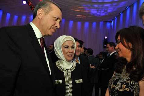 Emine erdoğan (evlilik öncesi soyadı gülbaran; Dosya:Recep Tayyip Erdogan, Emine Erdogan and Cristina ...