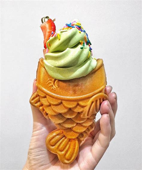 New Yorkers Are Going Crazy Over This Delicious Fish Shaped Ice Cream Cone