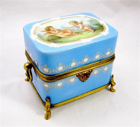 A Large French 19th Century Blue Opaline Glass Casket With Four Feet
