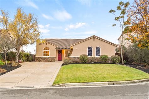 2934 Carlingford Ln, Vallejo, CA 94591 - MLS 322102967 - Coldwell Banker