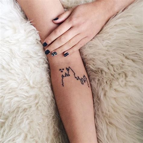 Cute Small Feminine Tattoos For Women Tiny Meaningful Tattoos