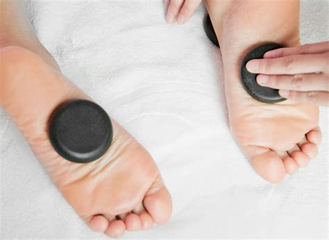 How To Give A Hot Stone Massage The Massage Business Mama