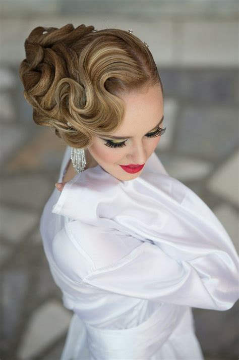 It Girl Style Vintage Curly Hairstyles Pretty Designs