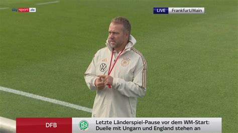 Dfb Team Jamal Musiala Bricht Training Wegen Thomas Müller Ab