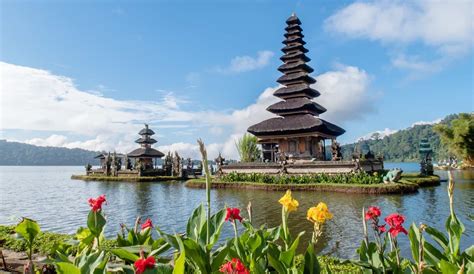 Indonesias Bali Reopens To International Tourists Lacks International Flights Travel