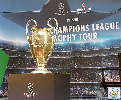 Ronaldinho The Uefa Champions League Trophy Tour The Rojak Pot