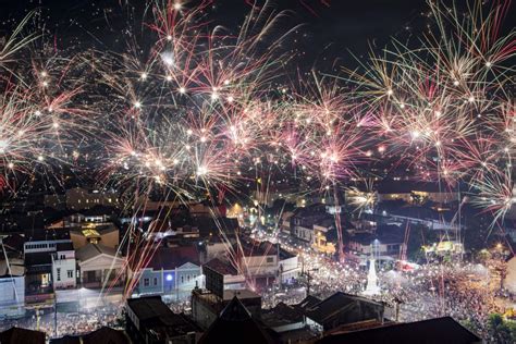 new-year-s-eve-traditions-around-the-world-2019-how-other-countries-celebrate