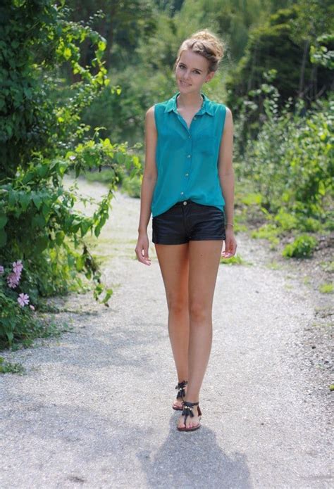Cute Leather Shorts Outfits 30 Ways To Wear Leather Shorts