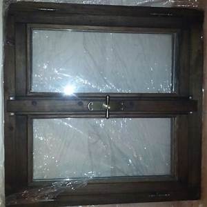 Dřevěné okno 80x80