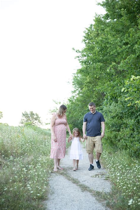 Lees Summit Maternity Session - Simply Grace Photography