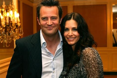 Tbss Cougar Town Sets Another Friends Reunion Matthew Perry To