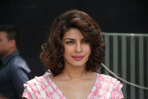 bollywood star actress priyanka chopra spicy image gallery actress doodles