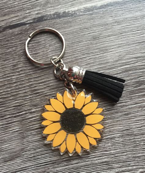 Sunflower Key Ring Sunflower Keychain Valentine Gift | Etsy in 2020 | Keychain, Sunflower, Key rings