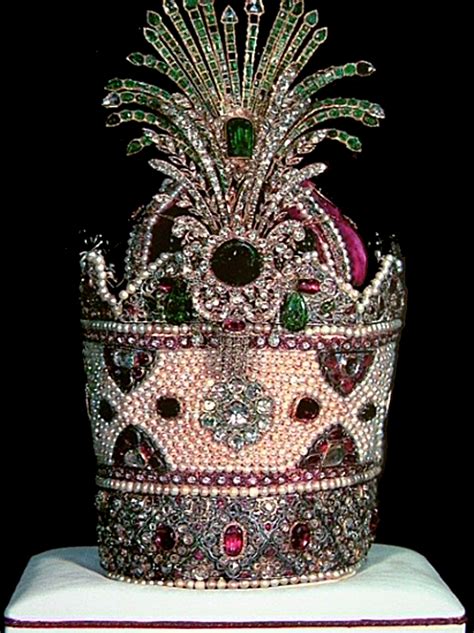 Kiani Crown Joyas De La Corona Wikipedia La Enciclopedia Libre