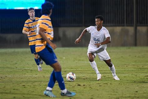 Graduate transfers lead UCLA men’s soccer to season-opening split