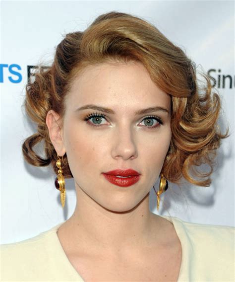 20 Scarlett Johansson Hairstyles Hair Cuts And Colors