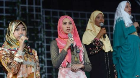 Penobatan Miss Muslimah Di Tengah Kontroversi Bbc News Indonesia