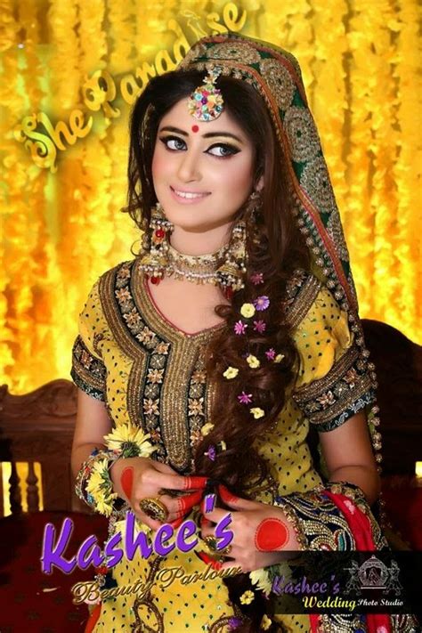 Pin By Huma Latif On Bridal Makeup By Kashees Beauty Parlour Wedding Henna Indian Bridal