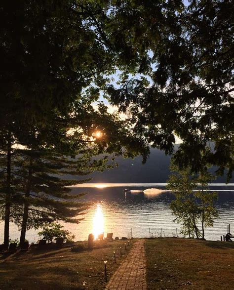 Northern Lake George Resort Enjoy Accommodations Directly On The Lake