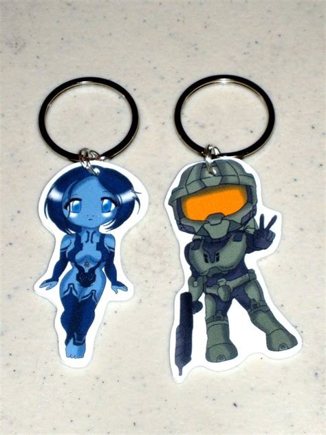 Master Chief Or Cortana Halo 4 Keychain Necklace