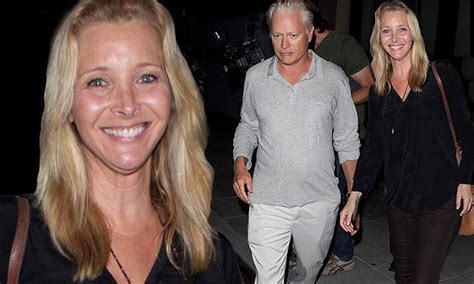 Relationship with actress lisa kudrow. Lisa Kudrow looks tickled to be on Beverly Hills date with ...