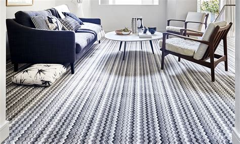 How To Install Carpet Find Out How The Experts Lay It Real Homes