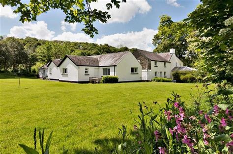 Llandysul (2.2 miles from newcastle emlyn). Dairy Cottage - UPDATED 2021 - Holiday Rental in Newcastle ...
