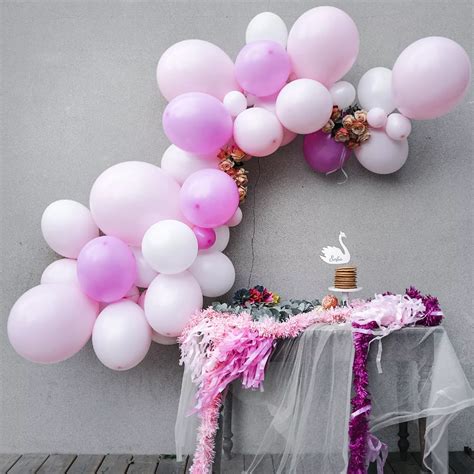 Guirlande de ballons rose | Ballon rose, Guirlande, Decoration fete