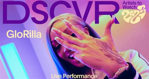charlotte lawrence performs “sleep talking” live at vevo dscvr