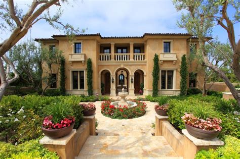 Get Italian Appeal With These Attractive Tuscan Style Homes Homesfeed