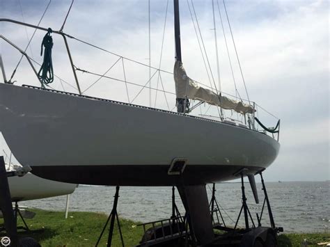 1982 Used Pacific Boats Olson 30 Racer And Cruiser Sailboat For Sale