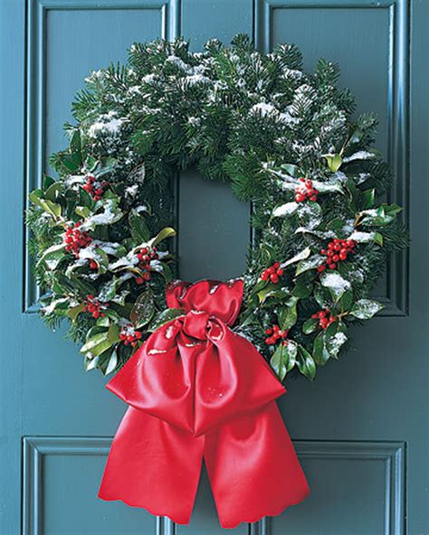 Our Favorite Diy Holiday Wreaths For Your Front Door