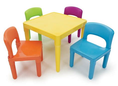 Choosing the right classroom table or tables for your preschool, daycare, or home is important. Kinderstuhl - viele schöne Vorschläge! - Archzine.net