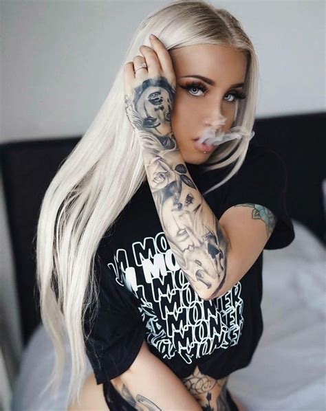 ɛʂɬཞɛƖƖą Blonde tattoo Girl tattoos Tattoed women