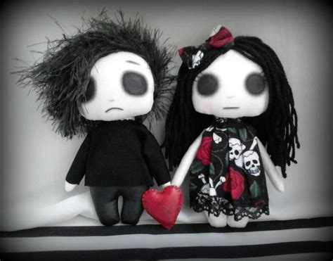 17 Best Images About Góthic Dolls Gothic Emo And Dolls