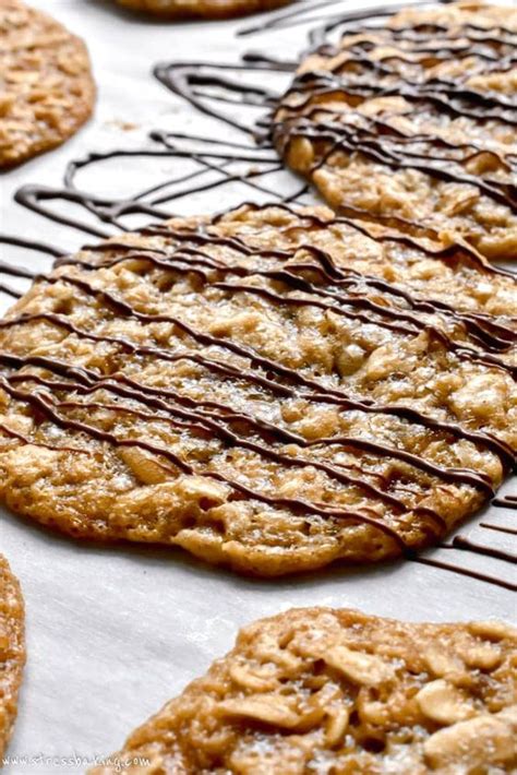 Here's a classic, chewy oatmeal cookie! Oatmeal Lace Cookies - Diet Healthy Recipe