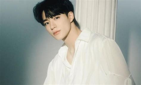 Nct S Jeno Shares A Dreamy Set Of Photos As His First Post On Instagram