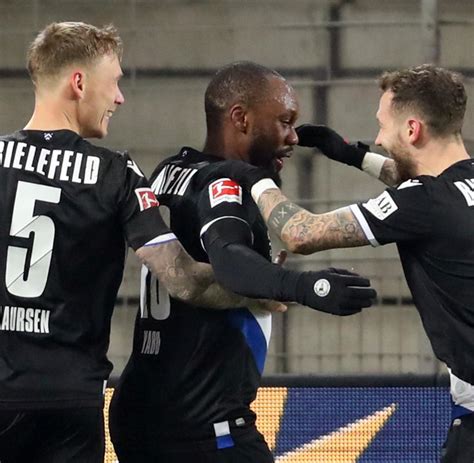 On sofascore livescore you can find all previous hertha bsc vs arminia bielefeld results sorted by their h2h matches. Edmundsson beschert Arminia erfolgreiches Heimspiel ...