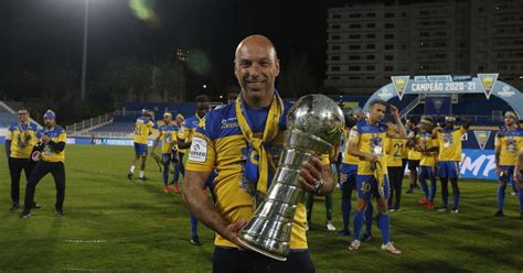 Marco alexandre saraiva da silva (european portuguese: Estoril Praia sagra-se campeão Liga Portugal SabSeg e sobe ...