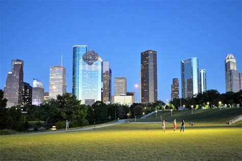 How Climate Change is Impacting the Design of Downtown Houston ...