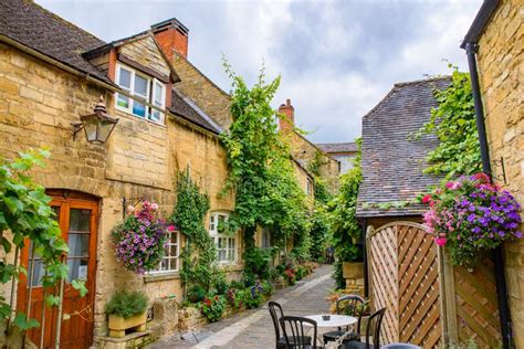 Traditional Rural Houses In Cotswolds Area England Uk Stock Photo