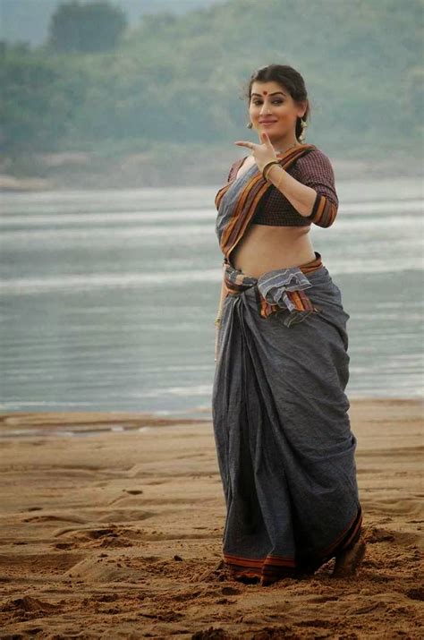 Archana Hot Navel And Belly Show In Hot Dance Stills From Kamala Tho