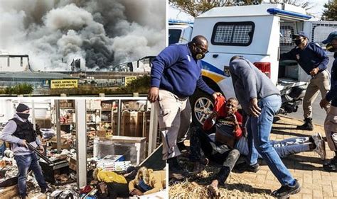 South Africa Looting Live Police Nowhere To Be Seen As Riots Out Of