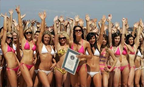 Cosmopolitan Breaks Guinnesss World Record