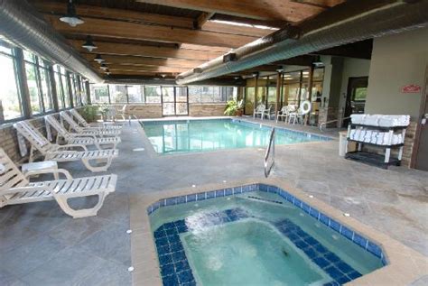 Indoor Pool And Hot Tub Picture Of Comfort Inn And Suites Scottsboro Tripadvisor