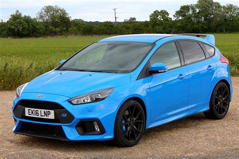The rs2 package—which was a $2785 option for the 2017 version—is now standard; Ford Focus RS (from 2016) used prices | Parkers