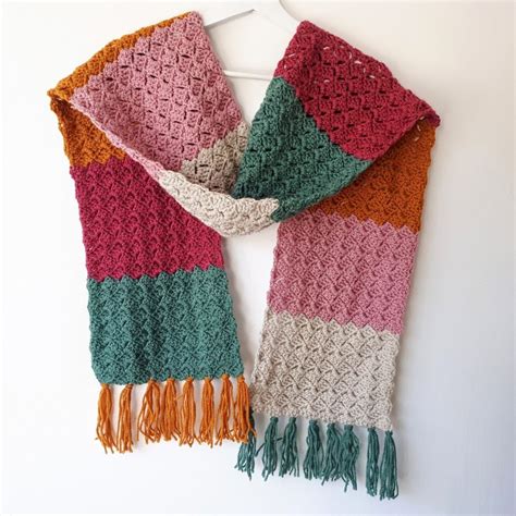 18 Easy Crochet Scarf Patterns To Make Today