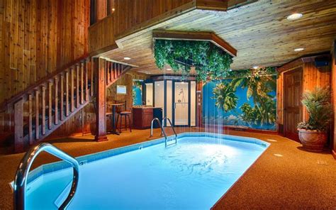 Take A Dip In Americas Sexiest Hotel Pools Hotel Pool Pool Luxury Hotel Room