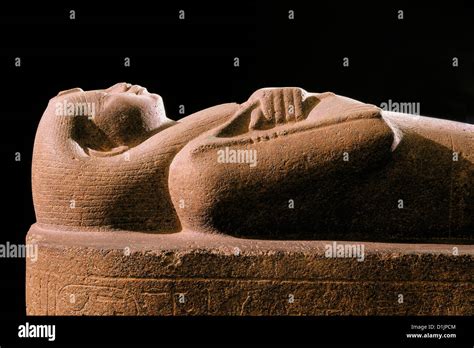 LÉgypte Fait For Nitocris Sarcophage Princesse Fille De Psamtik I Musée égyptien Le Caire Photo