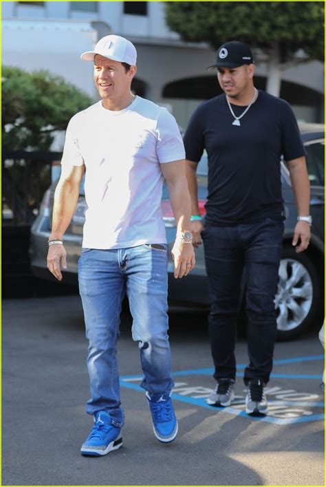 Mark Wahlberg Heads Out After Shopping At A Jewelry Store In Beverly